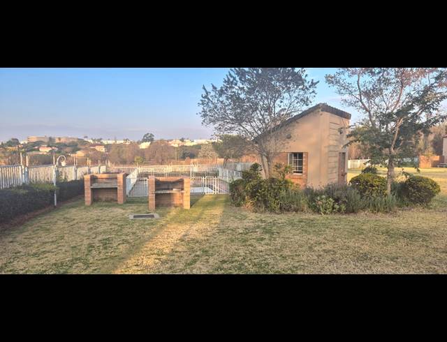 2 BEDROOM APARTMENT FOR SALE IN NOORDWYK